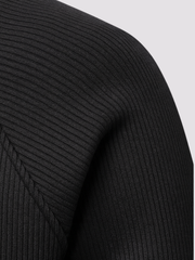 RETILIER QUARTER ZIP